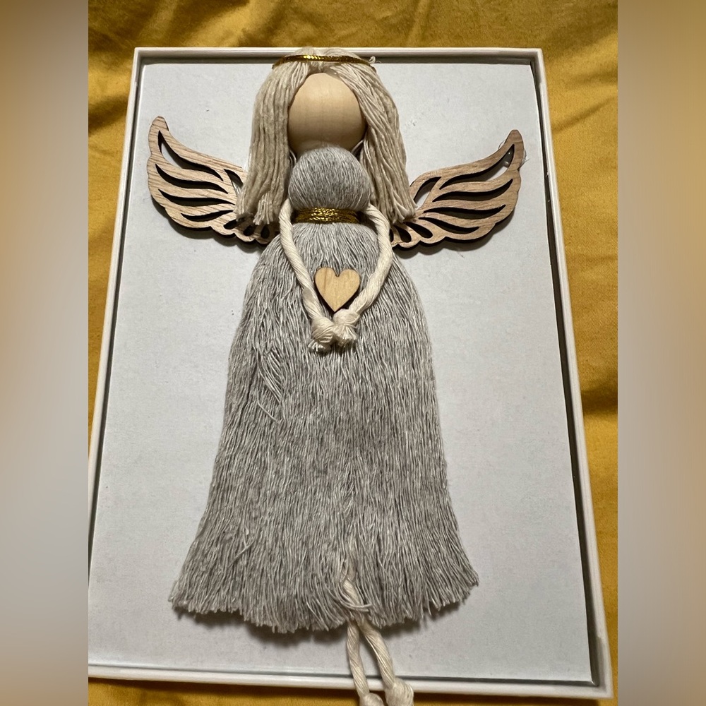 Angel decor